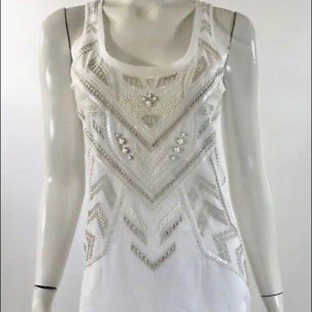 NWT White Embroidered Express Tank in Women’s